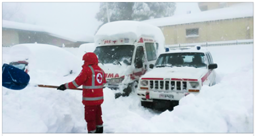 2017.01.19 Italian RC helping in snow